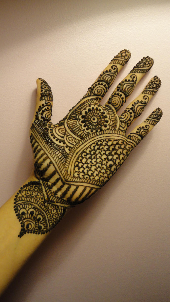 Hand Henna Tattoo Picture 5